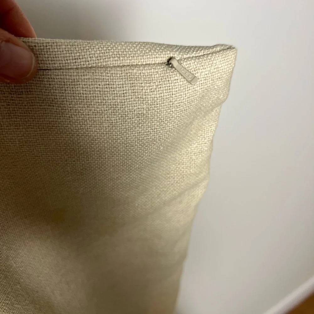 Pottery Barn holiday decorative pillow cover with zipper 16” x 26”